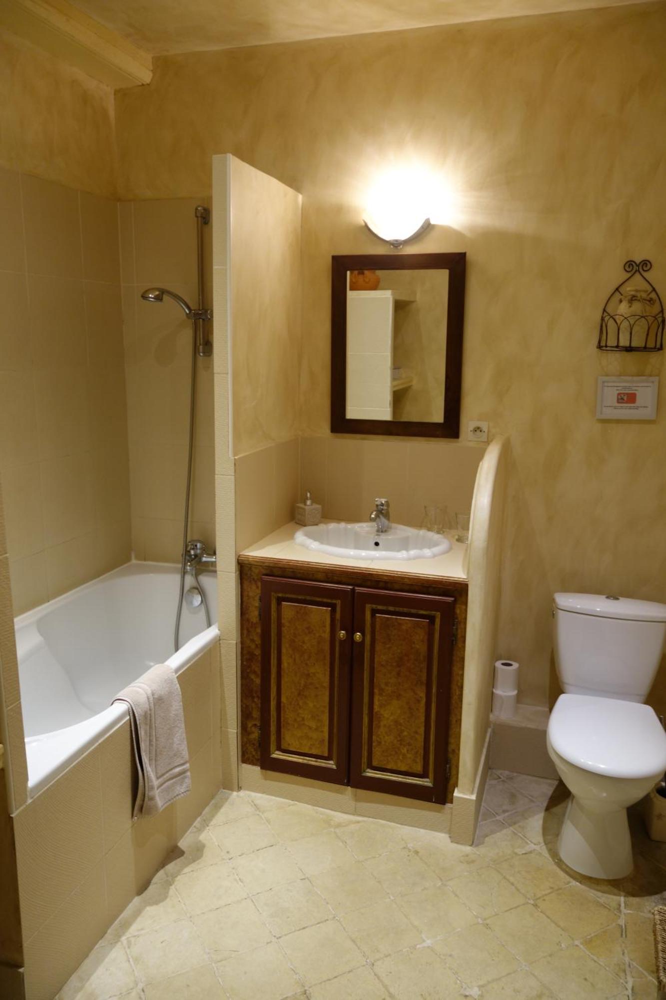 Manoir De Savigny Bed & Breakfast Вальон Екстериор снимка